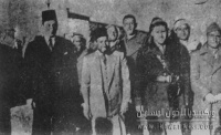 الإمام الشهيد حسن البنا بين د. مصطفي السباعي وعمر بهاء الدين الأمير في فلسطين