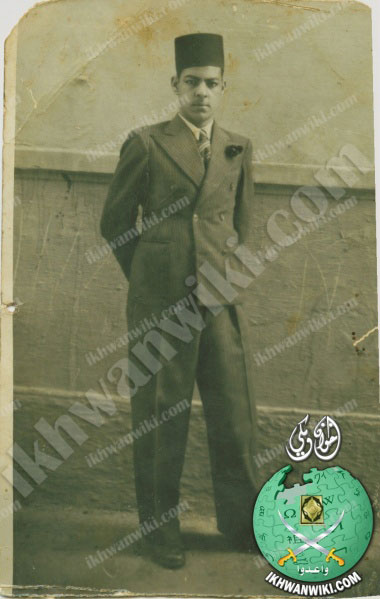 ملف:380px-صورة-للشهيد--عمر-عثمان-بلال-مارس-1940.jpg