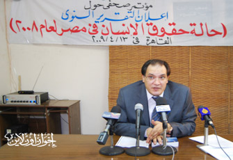 حافظ ابو سعدة.jpg