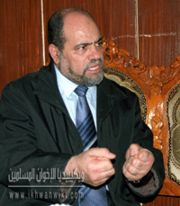 الدكتور-أبو-جرة-سلطاني-مراقب-إخوان-الجزائر-06.png