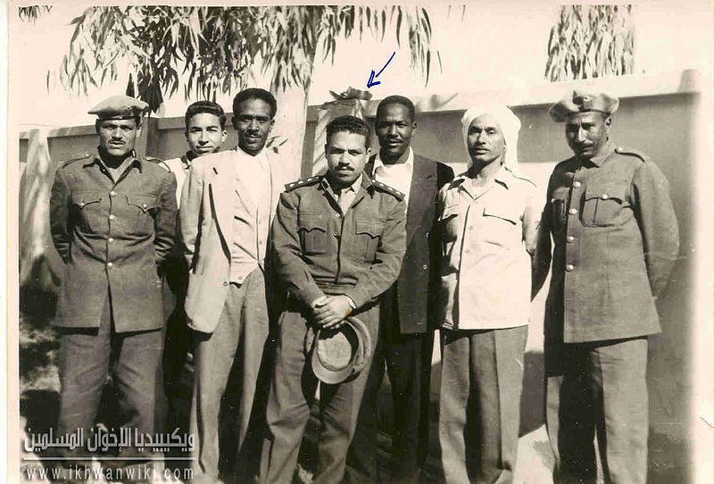 ملف:الأستاذ-ابراهيم-شرف-اثناء-عمله-لضابط-فى-الجيش-حتى-عام1965م.jpg