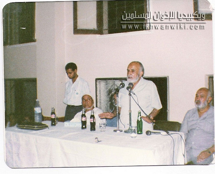 ملف:الأستاذ-حسن-الجمل-والأستاذ-مصطفى-مشهور.jpg