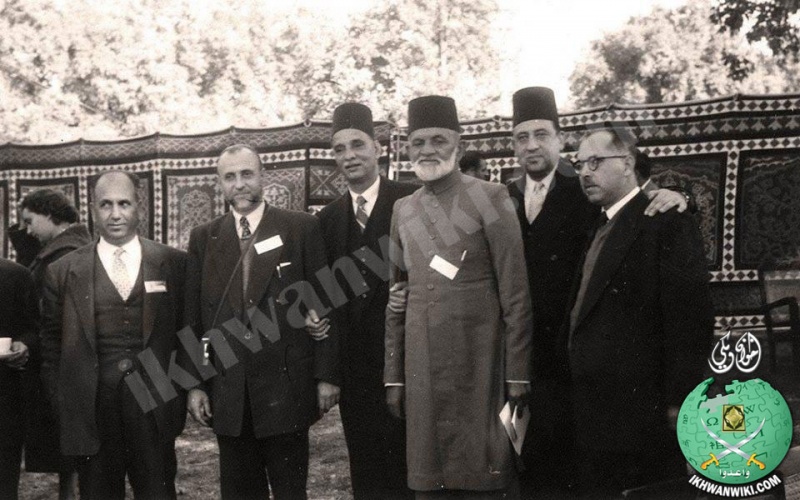 ملف:محمد المبارك ، الأميري الصورة في كراتشي ١٩٥٢.jpg