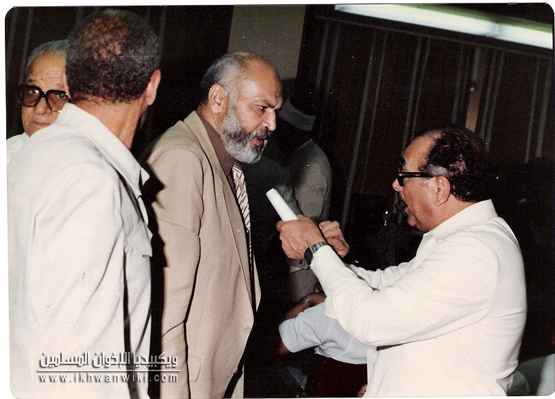 ملف:الأستاذ-حسن-الجمل-06.jpg