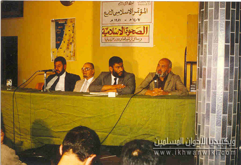 ملف:الأستاذ-أحمد-سيف-الإسلام-حسن-البنا-والأستاذ-حسن-الجمل-والدكتور-أحمد-العسال.jpg