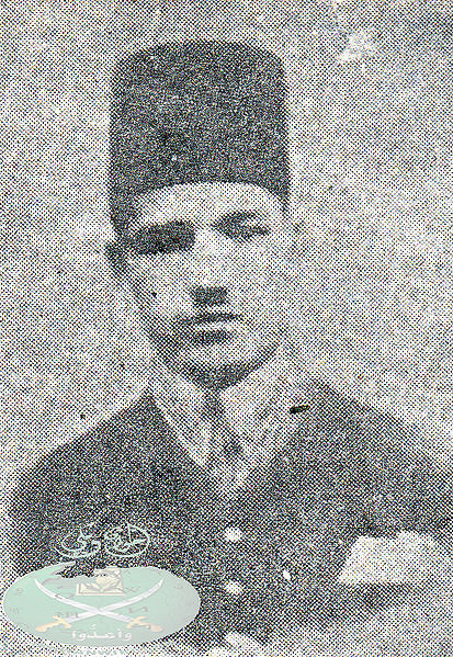 ملف:الإمام-عند-تخرجه-من-دار-العلوم-1927.jpg