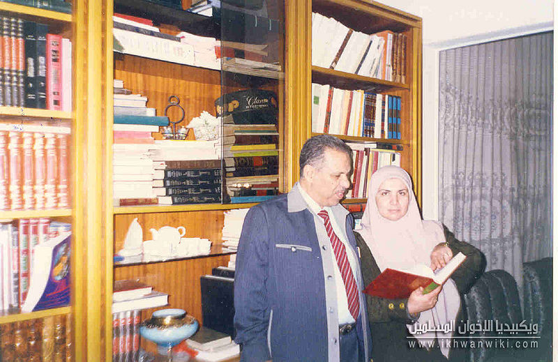 ملف:الأستاذ-ابراهيم-شرف-والدكتورة-مكارم-الديرى-زوجته.jpg